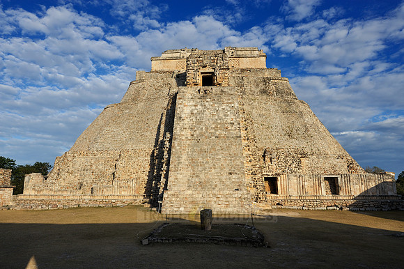 Adivino or Pyramid of the Magician