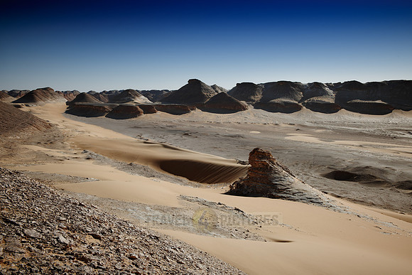desert landscape near Oasis Dakhla