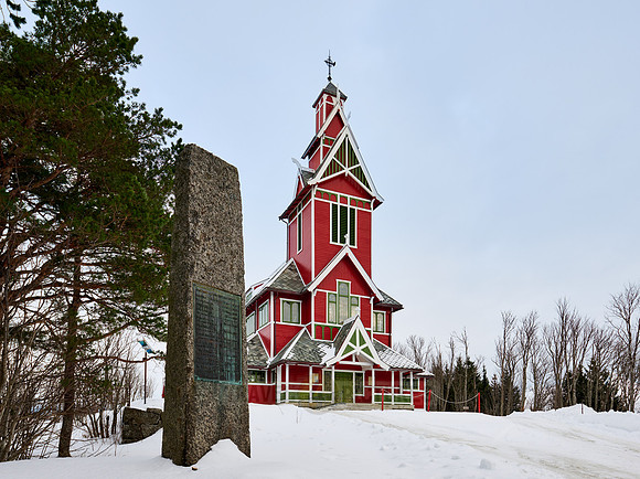 red Buksnes church