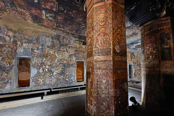 Ajanta caves, cave 17, Aurangabad