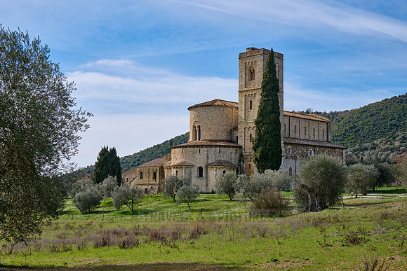 outside view of Abbazia di Santantimo abbey