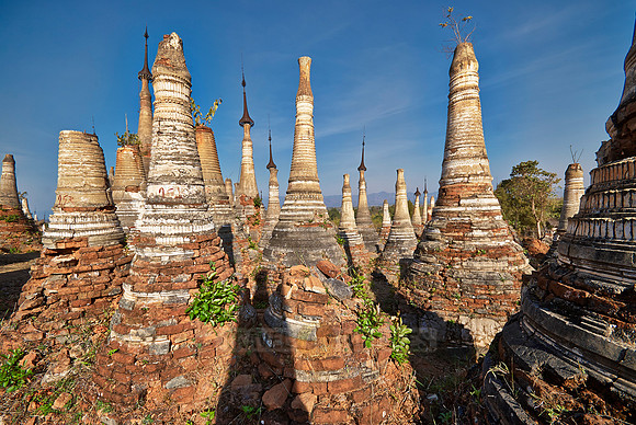 ruins of Shwe Inn Thein