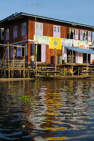 pile-dwellings of swimming village