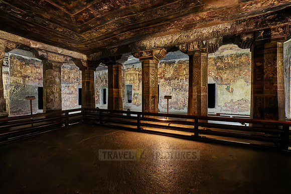 Ajanta caves, cave 17, Aurangabad