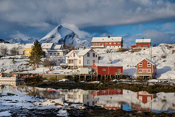 winter landscape at Stjernfjorden with village Sund