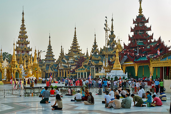 imposing buildings in SHWEDAGON PAGODA