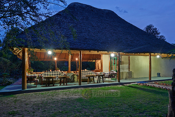 Ishasha Jungle Lodge