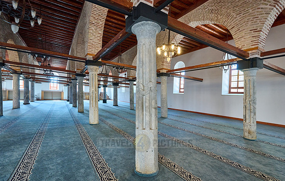 interior view of Alauddin Qayqubad Mosque, Konya