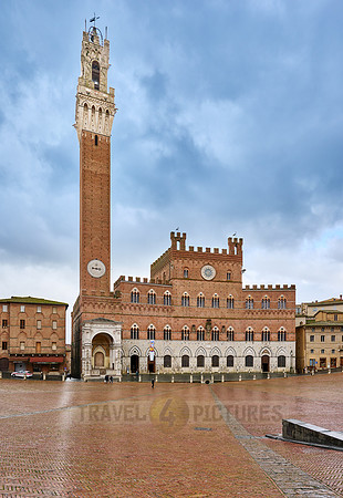 Palazzo Pubblico,Torre del Mangia and Piazza del Campo in Siena