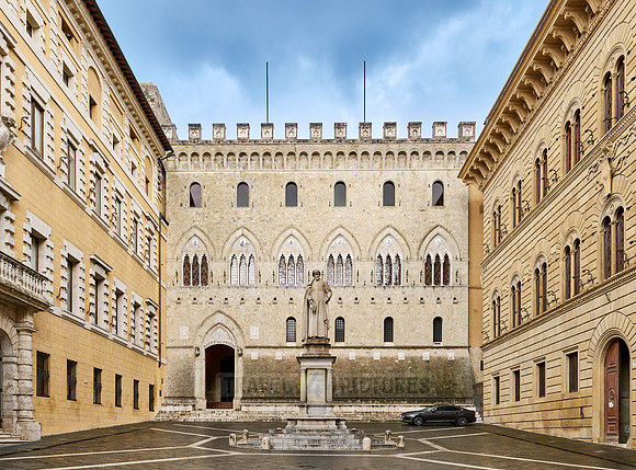 Palazzo Salimbeni, Siena,