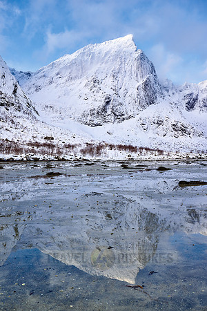 mountains and winter landscape at Flakstadpollen, Flakstad,