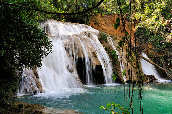 Cascada Las Golondrinas
