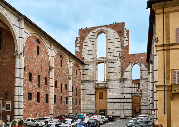 old wall at Piazza del Duomo in Siena