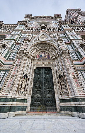door of Cathedral of Santa Maria del Fiore