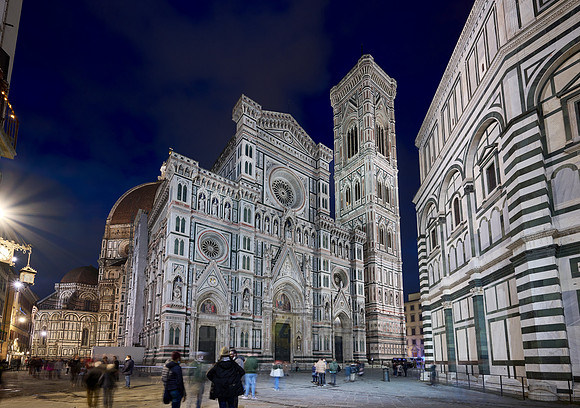 night shot of illuminated Cathedral of Santa Maria del Fiore