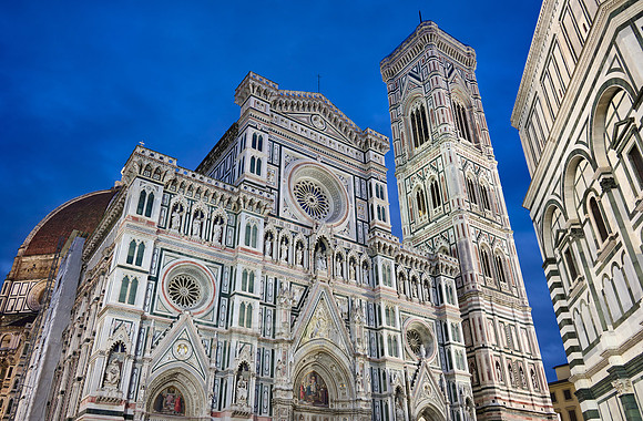 night shot of illuminated Cathedral of Santa Maria del Fiore