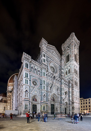 night shot of illuminated Cathedral of Santa Maria del Fiore