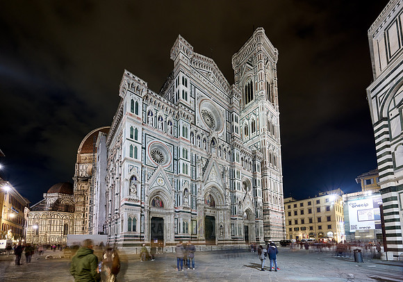 night shot of illuminated Cathedral of Santa Maria del Fiore