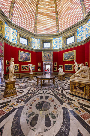 The Tribune (Degli Tribuna) gallery in Uffizi gallery