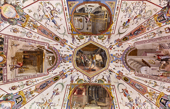 painting on ceiling in The Correggio Room, Uffizi gallery