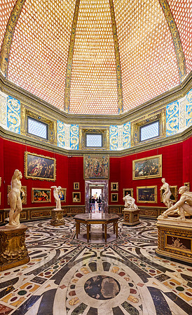 The Tribune (Degli Tribuna) gallery in Uffizi gallery