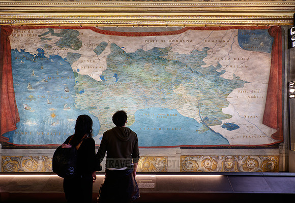 Room of the Maps, Uffizi gallery