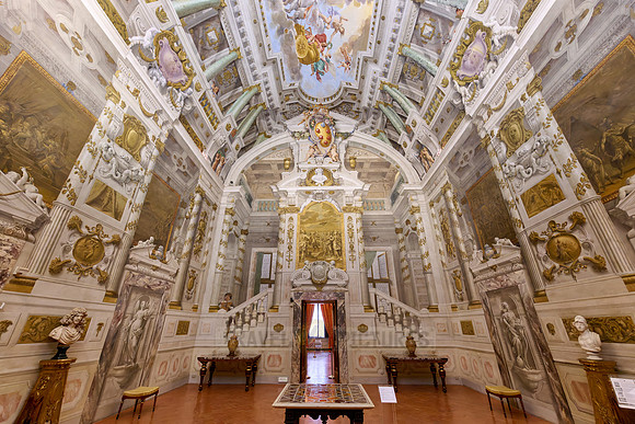 interior view of Palazzo Pitti