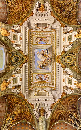 interior view of Palazzo Pitti