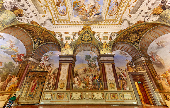 interior view of Palazzo Pitti