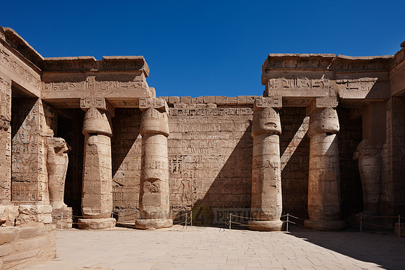 painted Columns and bas-relief in north colonnade of second yard
