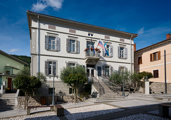 town hall of Kanal ob Soci