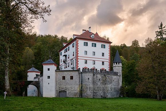 Sneznik castle, Grad Snežnik