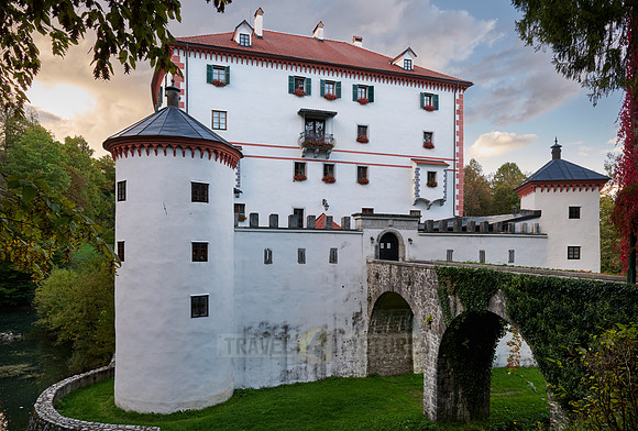 Sneznik castle, Grad Snežnik