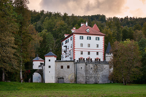 Sneznik castle, Grad Snežnik