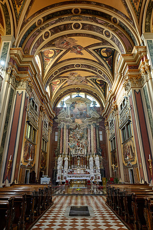 interior shot of church Chiesa di Sant'Ignazio, St Ignatius of Loyola