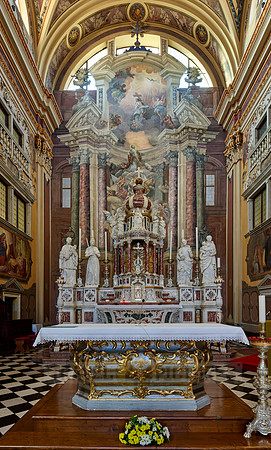 interior shot of church Chiesa di Sant'Ignazio, St Ignatius of Loyola
