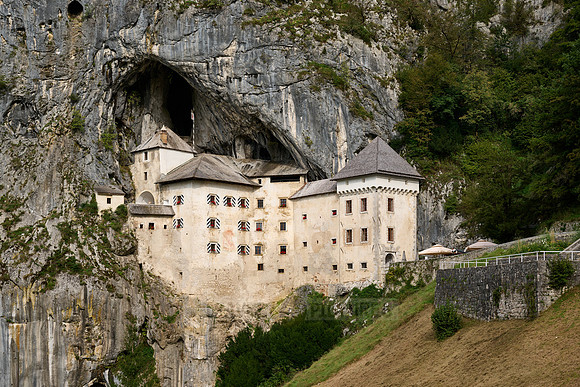 Predjama castle