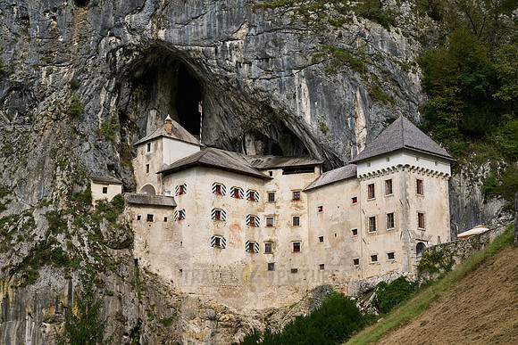 Predjama castle