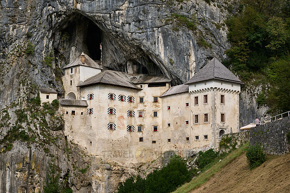 Predjama castle