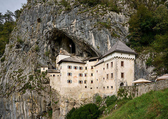 Predjama castle