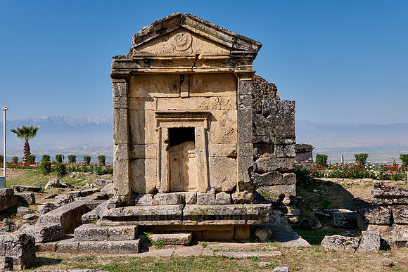 nothern necropolis in Greek Hierapolis