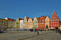 buildings at salt market square