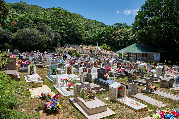 colorful cemetery of La Digue