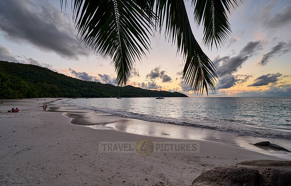 sunset at Anse Lazio