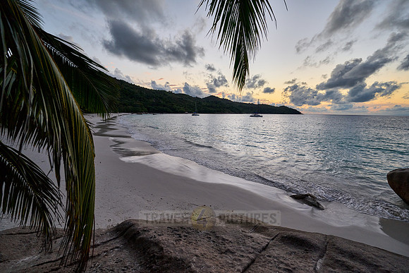 sunset at Anse Lazio