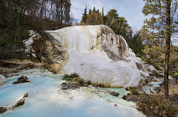 The White Whale, Bagni San Filippo