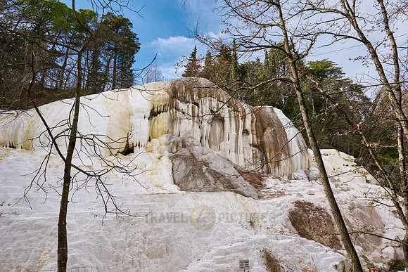 The White Whale, Bagni San Filippo