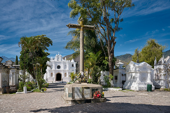 San Lázaro Cemetery, Antigua
