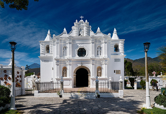 San Lázaro Cemetery, Antigua