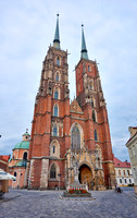outside view of Wroclaw Cathedral